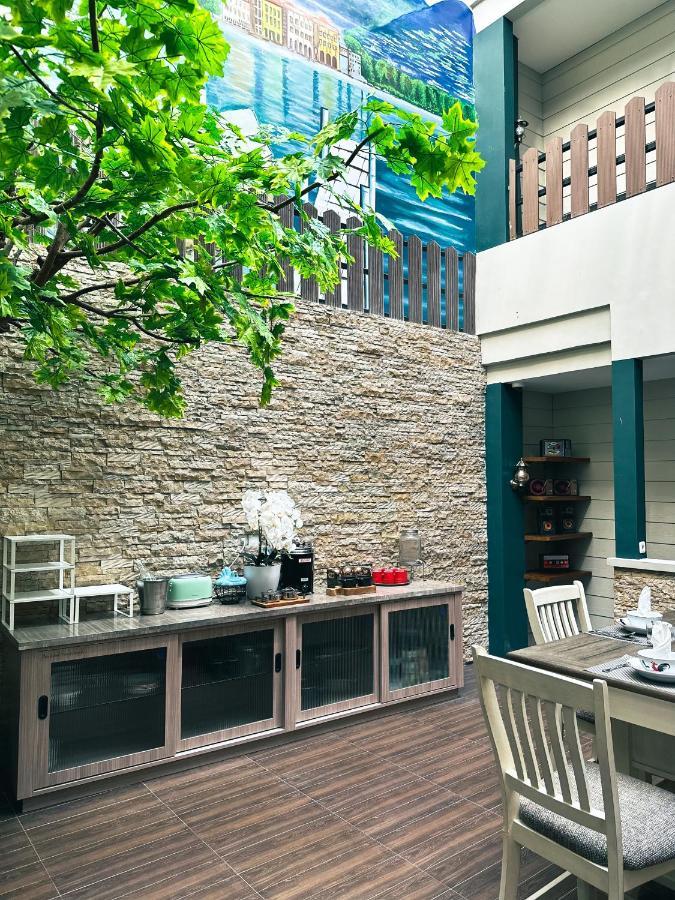 Lugano Arte Homestay Jakarta Luaran gambar