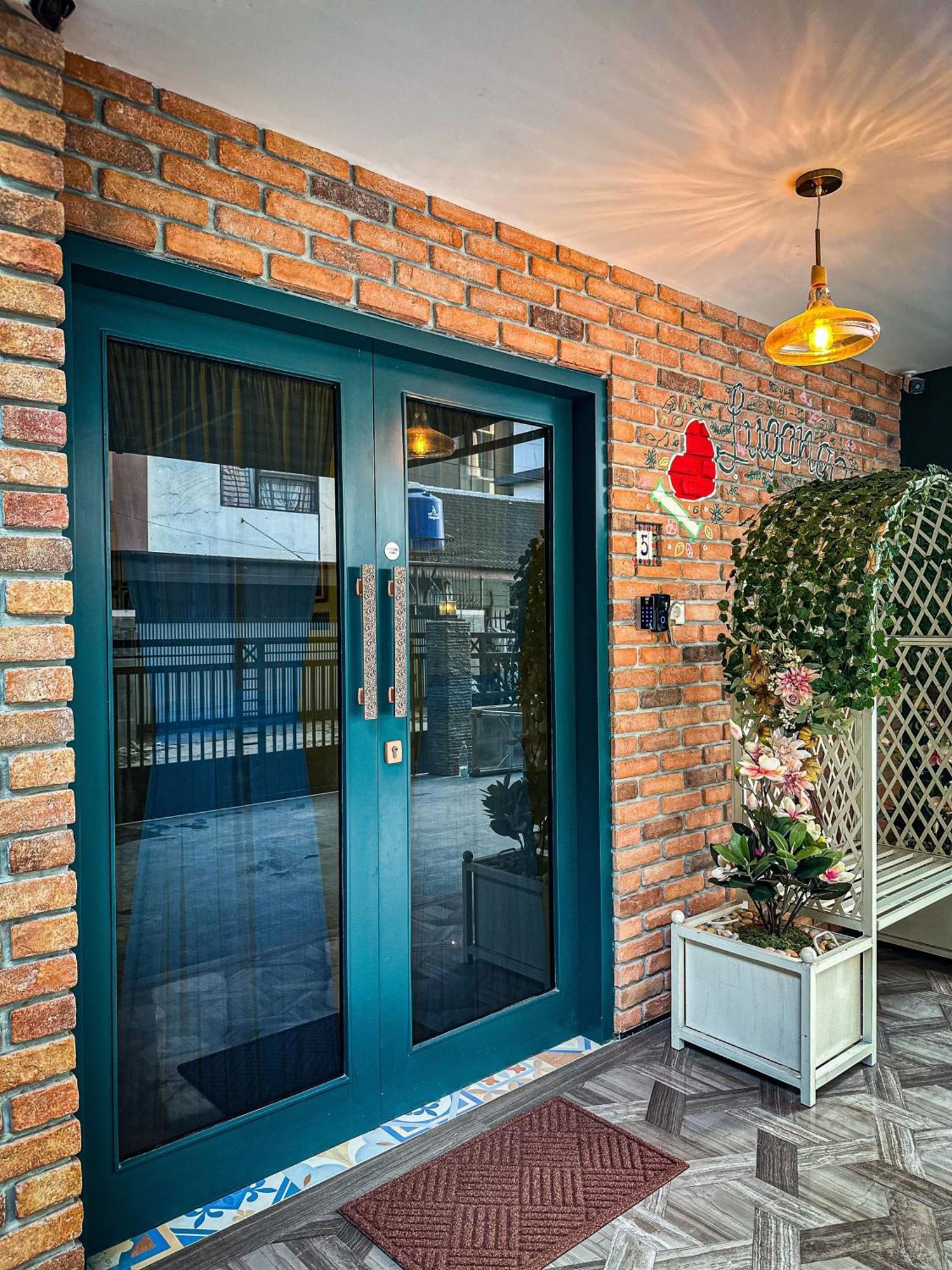 Lugano Arte Homestay Jakarta Luaran gambar